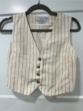 Reserved Cream Pinstripe short Button Vest